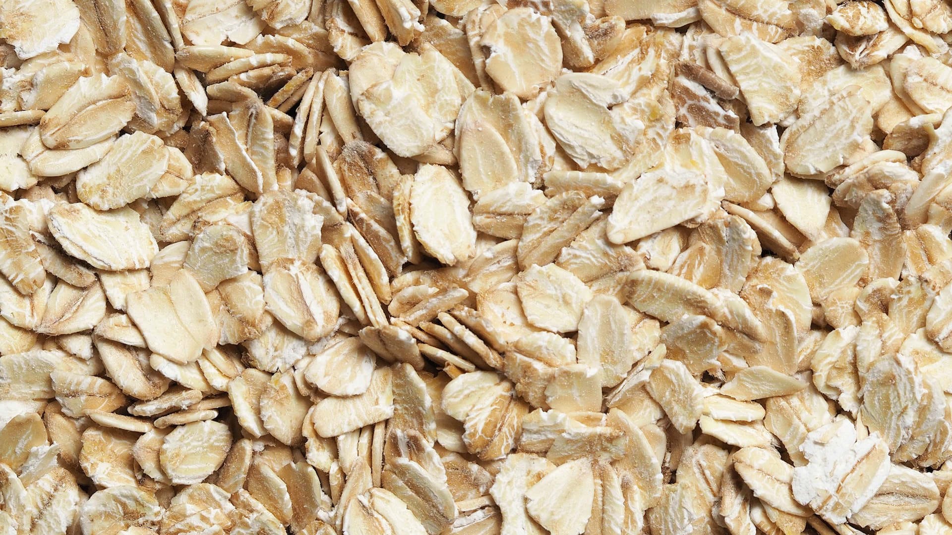 Oatmeal reduces cholesterol and blood pressure